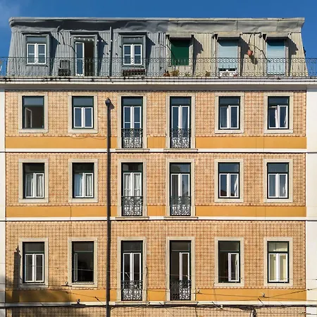 Townhouse Center Near